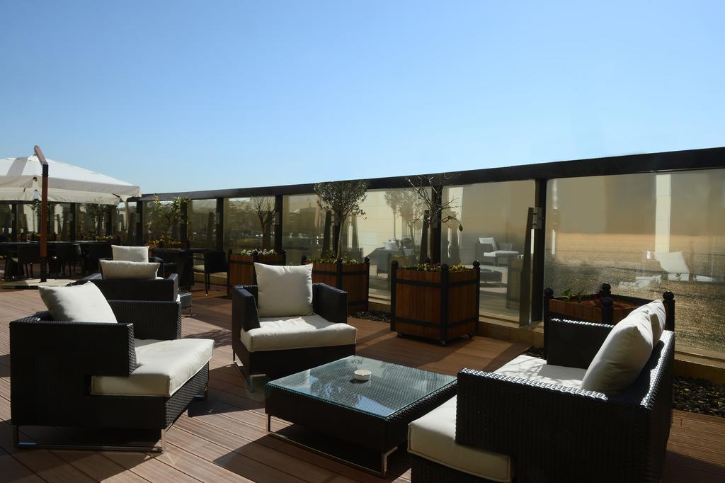 Lancaster Plaza Beirut Hotel Exterior photo The rooftop lounge at the hotel