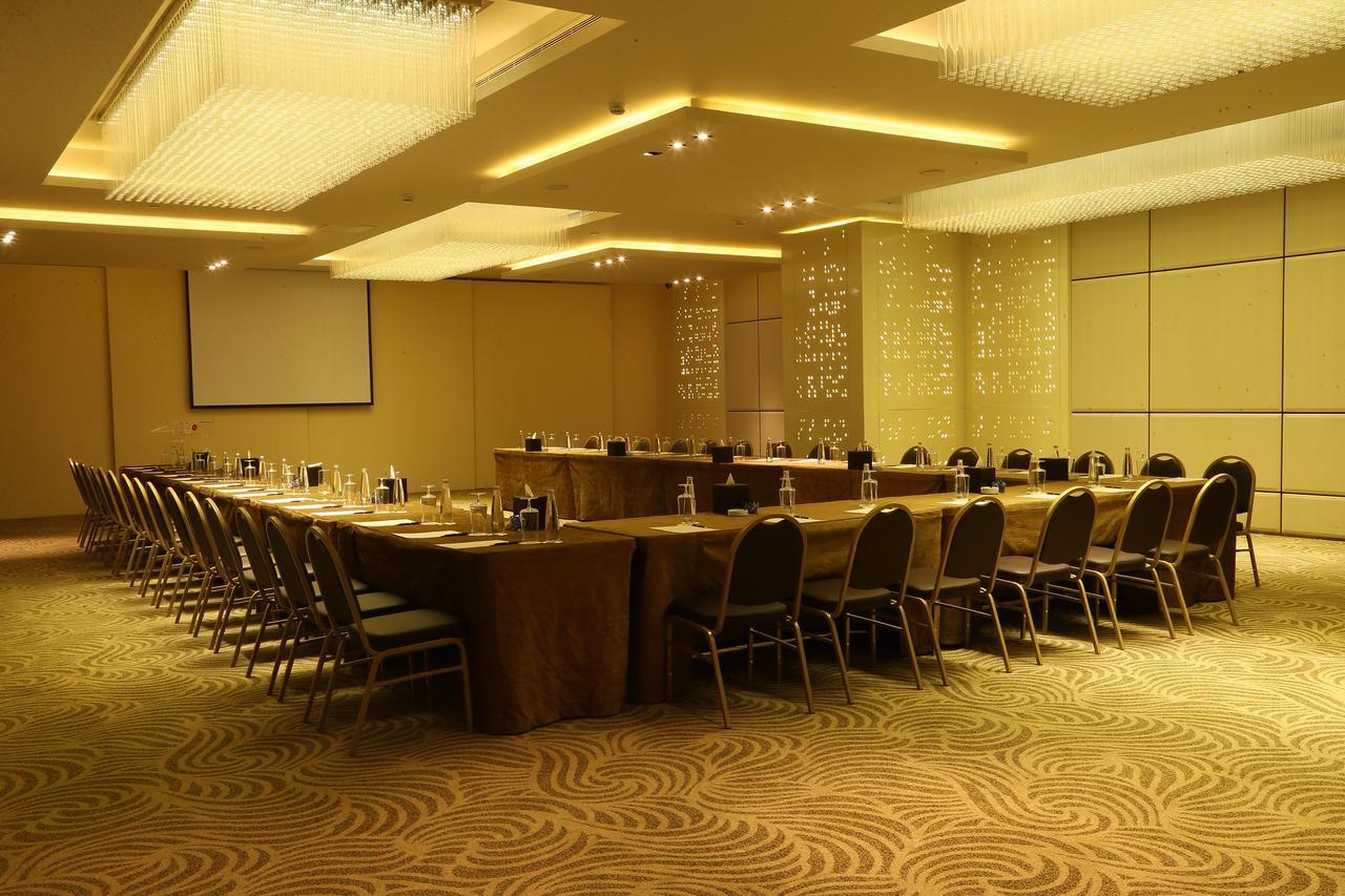 Lancaster Plaza Beirut Hotel Exterior photo A meeting room at a hotel