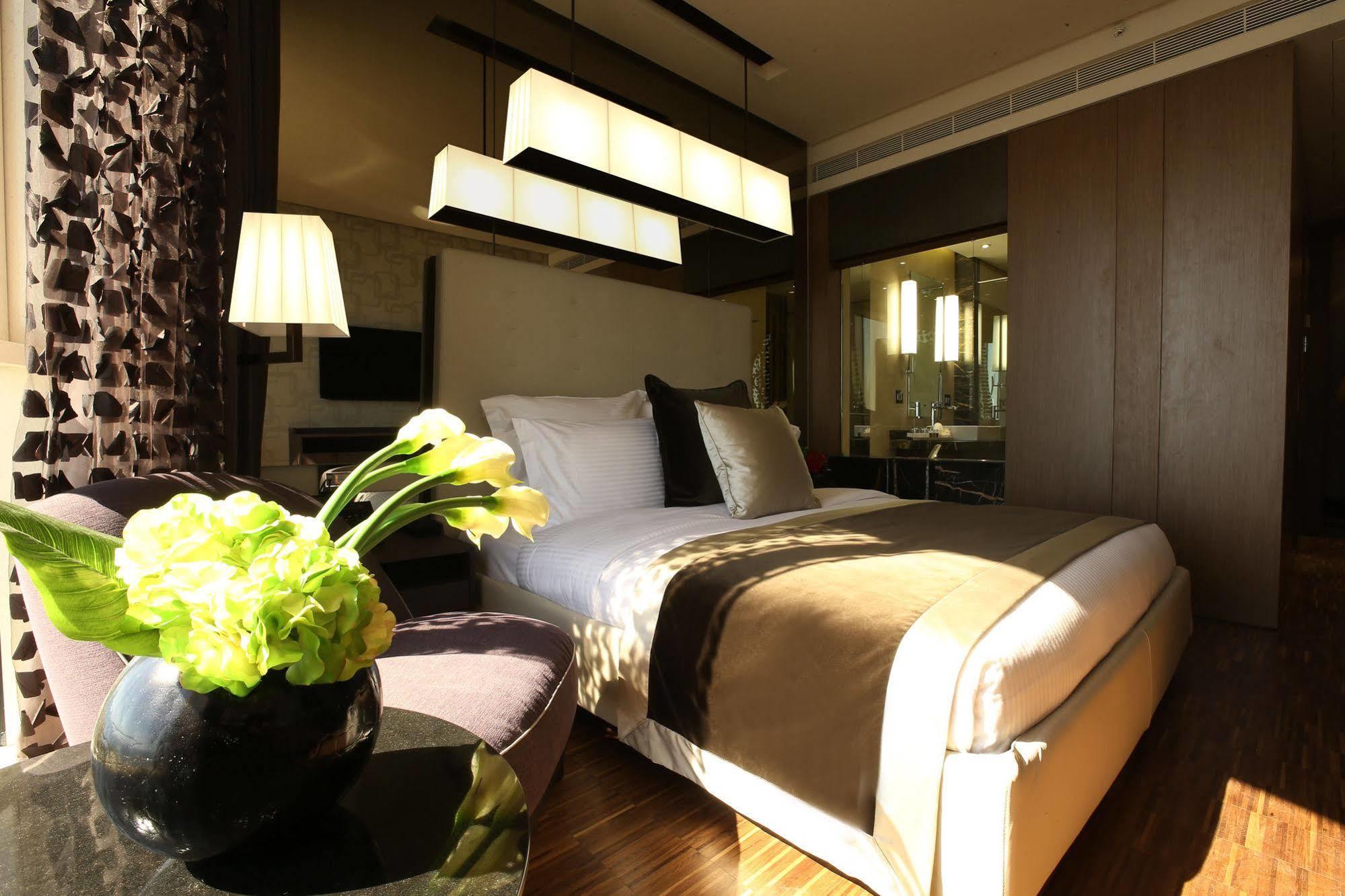 Lancaster Plaza Beirut Hotel Exterior photo A bedroom at The Park, New Delhi